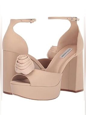 New Steve Madden Luminesce Platform Heeled Sandal Suede Blush minor scuffs